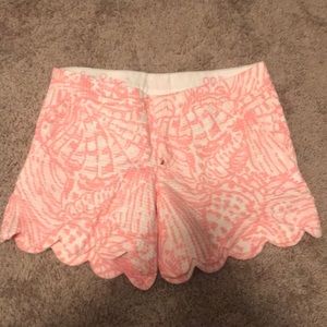 Lilly Pulitzer scallop shorts